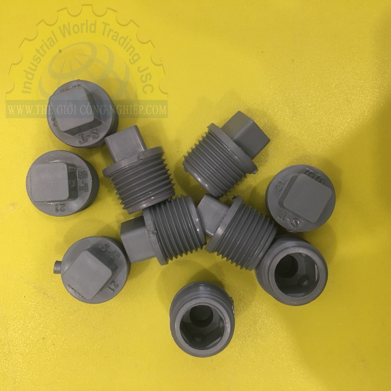 Nắp khóa ren ngoài Ø21 Siêu Thành. Bịt đầu ống PVC bền chắc