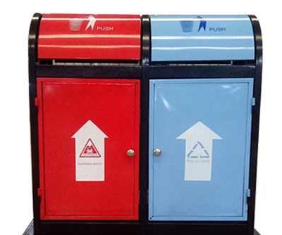 Thùng rác ngoài trời 2 ngăn 2 màu, kích thước 890*480*890 mm