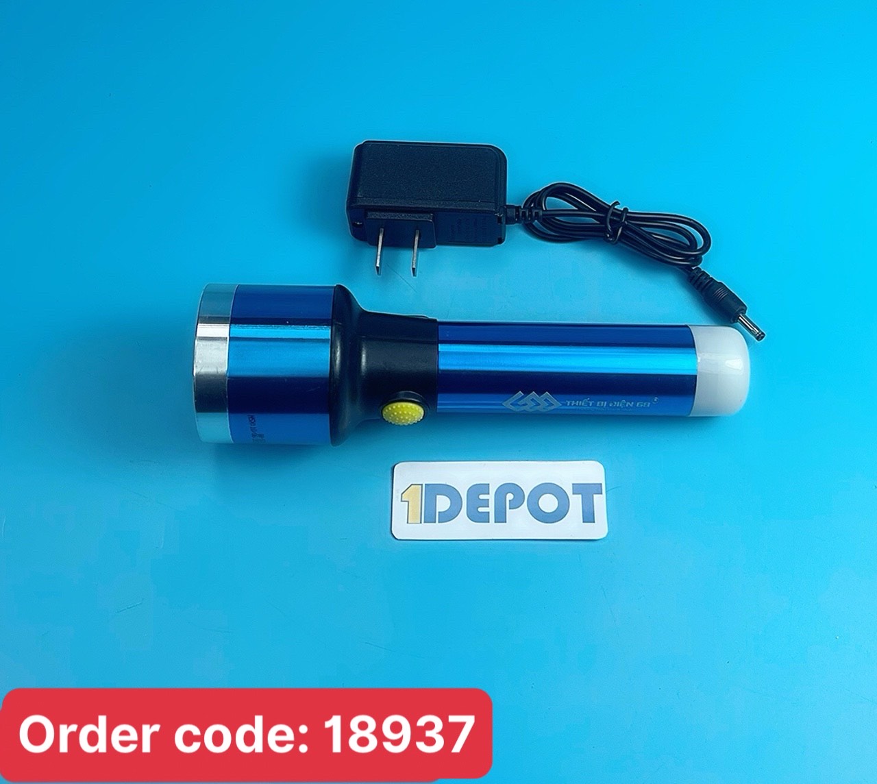 Đèn pin cầm tay G8-570,màu xanh ,siêu sáng