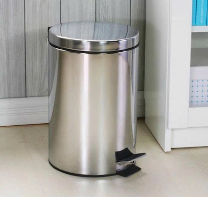 Thùng rác Kenzio inox chân đạp 8L Ø21x31cm màu trắng bạc